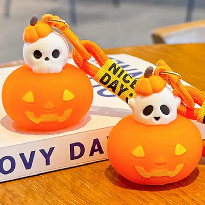 Halloween Pumpkin Lamp Keychain for Men and Women, Cartoon Skull Model, Car Bag Pendant, Keyholder Accessories, Kawaii